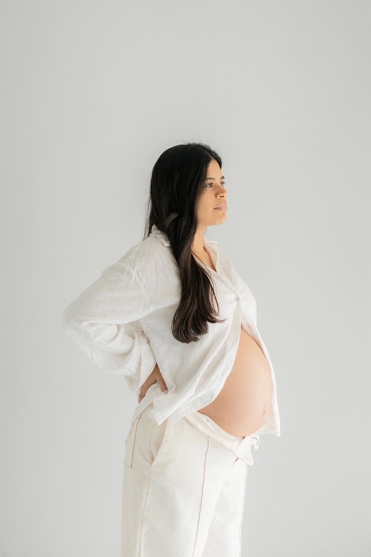 sesion de fotos de embarazo en estudio valencia